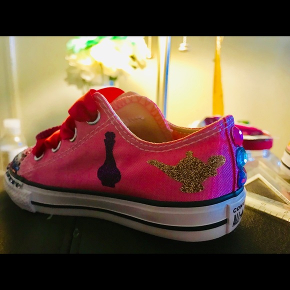 Custom Shimmer & Shine birthday bundle for Aubrey - Picture 3 of 16